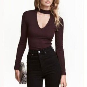 H&M Mock Neck Cut-out Fitted Long Sleeve Top Burgundy Sz XS